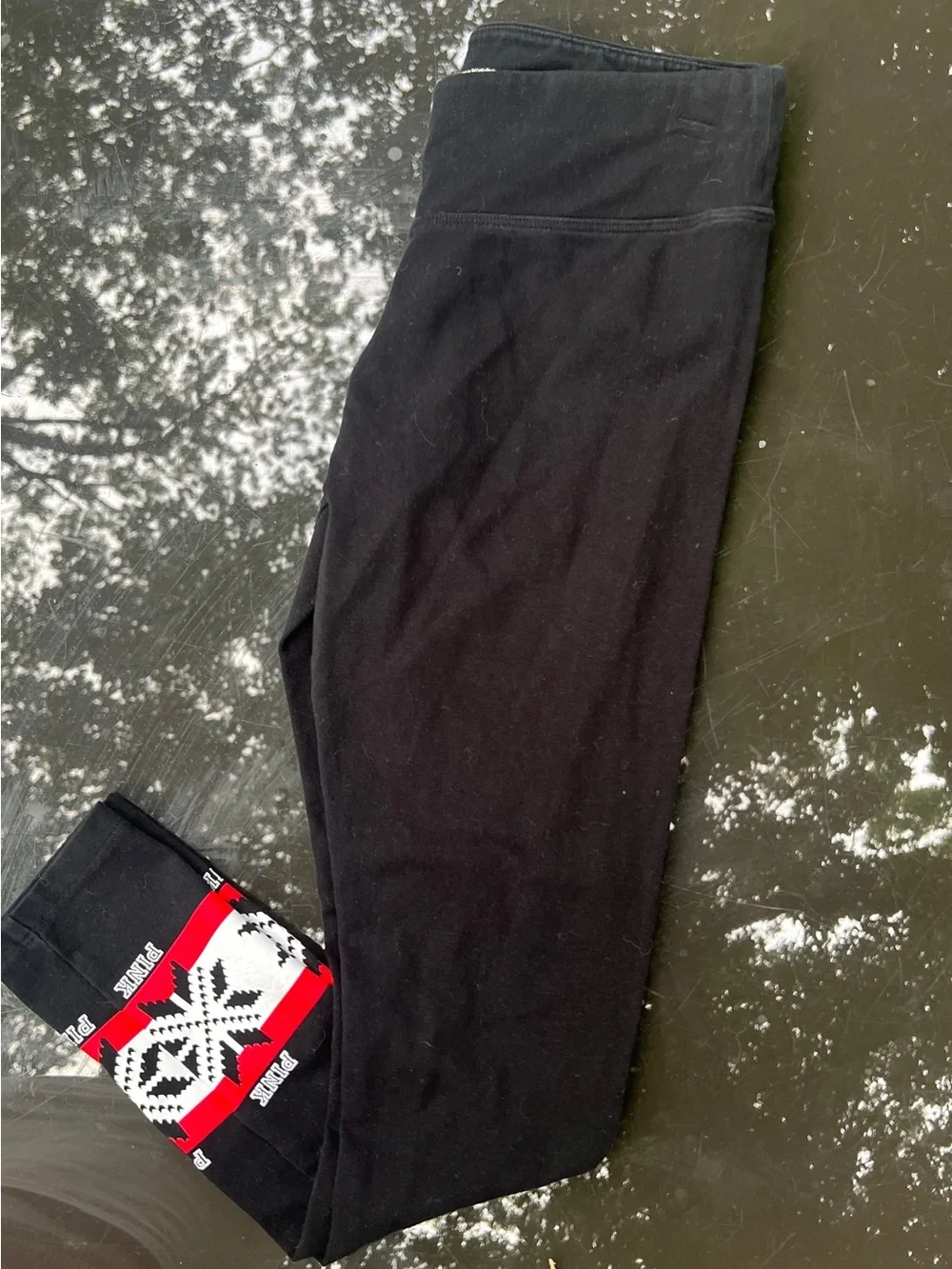 Victoria’s Secret PINK Yoga High Rise Holiday Christmas Leggings S Snowflake